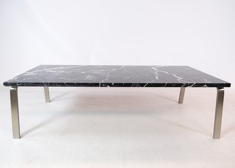 Coffee table, Mann by Norr11, aluminum frame, marble top, Danish design
Great condition
