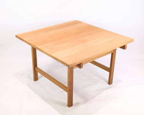 Coffee table - Oak - Hans J. Wegner - PP Furniture - 1990s
Excellent condition
