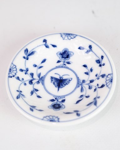 Small Butter Dish/Asiet - No. 41 - Butterfly - Hand Painted - B&G - Bing & 
Grondahl
Great condition
