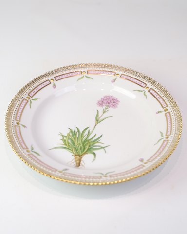 Lunch plate - Decoration No. 20/3550 - Royal Copenhagen Flora Danica - Royal 
Copenhagen - 1960s
