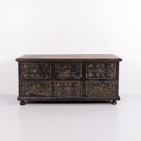item no: 642599