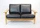 2-person sofa - Model GE290 - Oak - Black Elegance Leather - Hans J. Wegner - Getama