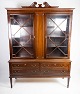 Hepplewhite glass cabinet with brass handles and of mahogany, in great antique condition from the 1930s. 5000m2 showroom.